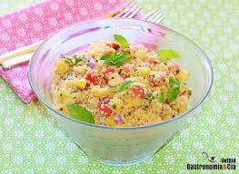 Pongamos cualquier ejemplo, si nos da por buscar cómo hacer un gazpacho, uno de los platos veraniegos por excelencia, no tenemos más que introducir la palabra en búsqueda, y en los. Doce Recetas Faciles Para Una Comida Al Aire Libre Este Verano Gastronomia Cia