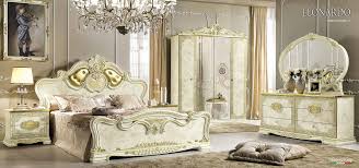 The bed looks fluffy and comfortable and really. Esf Leonardo Italian Bedroom Set In Ivory And Gold Finish