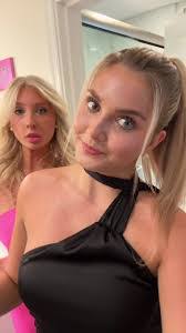 Mallory Ayers's Instagram, Twitter & Facebook