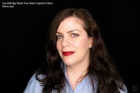 Que valent les rouges à lèvres Lisa Eldridge Plush True Velvet Lipstick?
