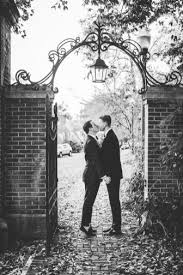 Image of Love: Wedding Photo a UMW Instagram Sensation