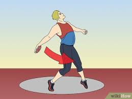 Continuamos el movimiento llevando el disco al hombro contrario donde lo soltamos. Como Lanzar El Disco Con Imagenes Wikihow