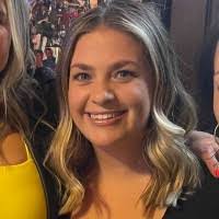 Laura Braddock's Instagram, Twitter & Facebook