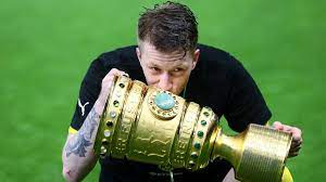 Wer holt sich die trophäe im berliner olympiastadion? Vywfxozcvk6tem