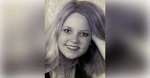 Kristin Fletcher's Instagram, Twitter & Facebook