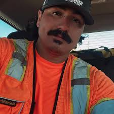 Why does my h15 excavator's hydraulics stop working after 20 minutes of use?