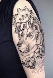Lioness Mandala Tattoo C Tattoo Artist Mil Et Une Mandala Tattoo Design Bow Tattoo Designs Lioness Tattoo Design
