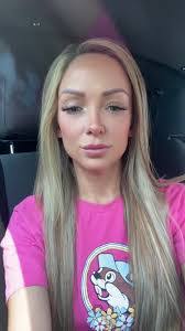 Alyssa Ellison's Instagram, Twitter & Facebook