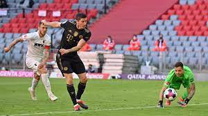 29 october 201629 october 2016.from the section european football. Bundesliga Robert Lewandowski Sets New Bundesliga Scoring Record As Bayern Munich Thump Augsburg