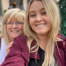 Need a rescue in ALABAMA or friends there to go get this dumped dog. Thanks  he needs a hero