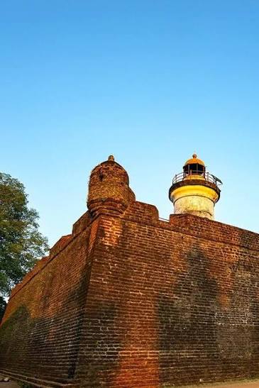 Overbury's Folly - a seashore park ideal for sunset, Thalassery | Kannur