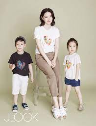 Check spelling or type a new query. Lee Young Ae ì´ì˜ì•  æŽè‹±æ„› å†™çœŸ Facebook