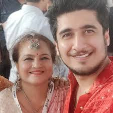 Komal Dave Ruparelia (@komalruparelia) • Instagram photos and videos