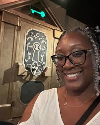 What A Beautiful Day ☀️ Stop in and see me @mbtbtasting Royal Oak location!  I'm here til 10p 🤗