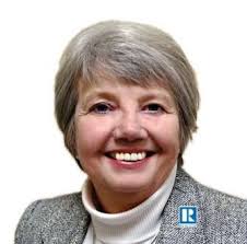 Darlene Darrow's Instagram, Twitter & Facebook