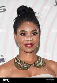 Crystal jpg hi-res stock photography and images