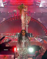 Beyoncé se declara a Blue Ivy após participação da filha em show: 'Gratidão  por ser sua mamãe' | TV & Famosos | gshow