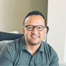 Sean Gunter's Instagram, Twitter & Facebook