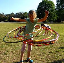 ¡mientras nos divertimos con ellos! Juguetes Hula Hoops Plastico Para Ninos Adultos Diversion Interior Al Aire Libre Solido Color Juego De Gimnasia Sozd