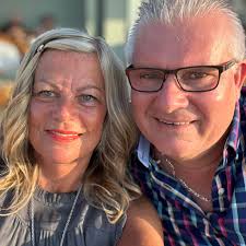 At what age were your Frenchie's potty trained? What did you find worked  best?🤔