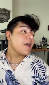 mom lives for the drama 💃📺 watch Desperate Housewives for free