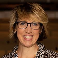 Amy Dotson's Instagram, Twitter & Facebook