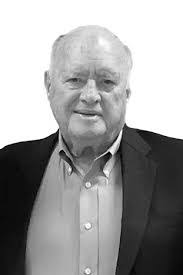 Lloyd Henson's Instagram, Twitter & Facebook