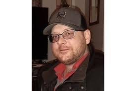 Travis Messer's Instagram, Twitter & Facebook