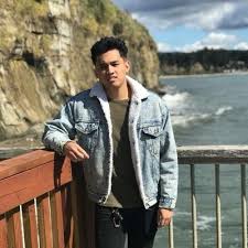 Aaron Delfin (@A2kicks)