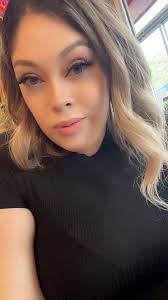 TIRED OF YOUR JOB? Thinking about switching careers but don't know where to  start? Feel like you're stuck in the same industry with no way out? Let me  help! 🎯 I'll revamp