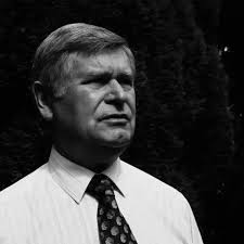 Roger Simons [1927 -2020]