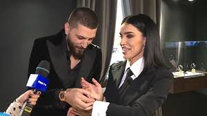 Liviu vârciu şi andrei ştefănescu, prieteni puși pe glume: Adelina Pestritu Si A Deschis Un Magazin De Ceasuri Si Bijuterii Youtube