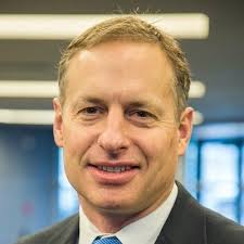 To celebrate the launch of my brand new website, I'm giving away an 18x10  sheer matte metal print, ready to hang, of Pont des Arts, one of my  favorite shots of Paris!