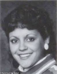 How one-time Democrat Kari Lake climbed MAGA ranks by sparring with  journalists