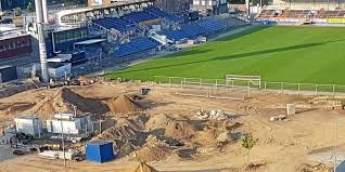 It stands in the same location since 1911, making it one of the older venues in germany. Holstein Stadion In Kiel Warum Keiner Die Neue Tribune Bauen Will