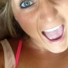 Meredith Higgins (@merehiggins)