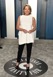 Oct 13, 2021 · by kim hubbard and sam gillette october 13, 2021 08:00 am. Katie Couric Show Off Abs While Doing A Headstand On Instagram