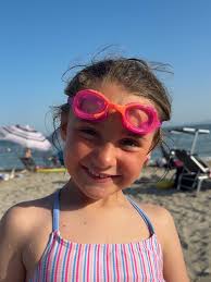 Every time I made a new piece I sent you a picture/video, I loved to hear  your feedback because it was important to me. I loved to share my art with  you!