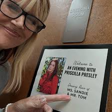 OMGGGGGG!!! 😮 The sweetest people ever!!! Thank you so much for the  beautiful TLC and adorable @dixiepac shirts! We love them and we love  you…and “Mr. Tom” loves his dressing room billing!