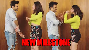 Many celebs including ekta kapoor, karishma tanna have come out in support of pearl v puri. Pearl V Puri Divya Khosla Kumar Starrer Darshan Raval S Teri Aankhon Mein Reaches 200m Views On Youtube See How Both Stars Celebrated Iwmbuzz