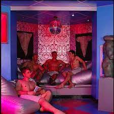 Gay swinger club locations on Fuck.com - Join the fun!