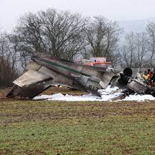 Bei einem flugzeugabsturz in südafrika sind zwei menschen ums leben gekommen. Flugzeugabsturz In Der Eifel Womoglich Pilotenfehler Welt