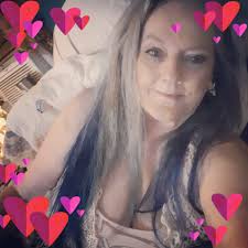 The key to figuring this out was by reading the question. WHO KNEW? Not the  biggest. Not the scariest. But the LONGEST Haunted House in the world is  actually a cave, 80