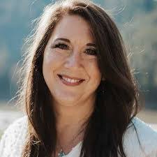 Aisha Awan's Instagram, Twitter & Facebook