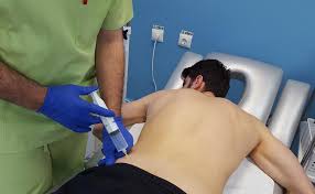 Injectare acid hyaluronic in genunchi подробнее. Ozone Therapy Natural Treatment For Back Pain Skinmed Clinic