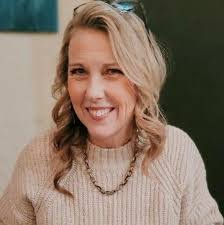 Carol Andree's Instagram, Twitter & Facebook