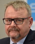 Od října 2013 je poslancem poslanecké sněmovny pčr. Mlaticka Ondracek Konci Bal Se Pry O Deti Pravici Nadaval Do Zumpy Blesk Cz