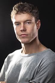 Secretly Living with My Boss (TV Series 2024– )