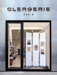 Pin By Vanessa Azzato On Retail Design News Luxury Store Store Door Shop Front Design