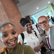 It was wonderful to attend the annual meeting for @blackmuseums in  Charleston. Of course, the first people I see are from South Florida